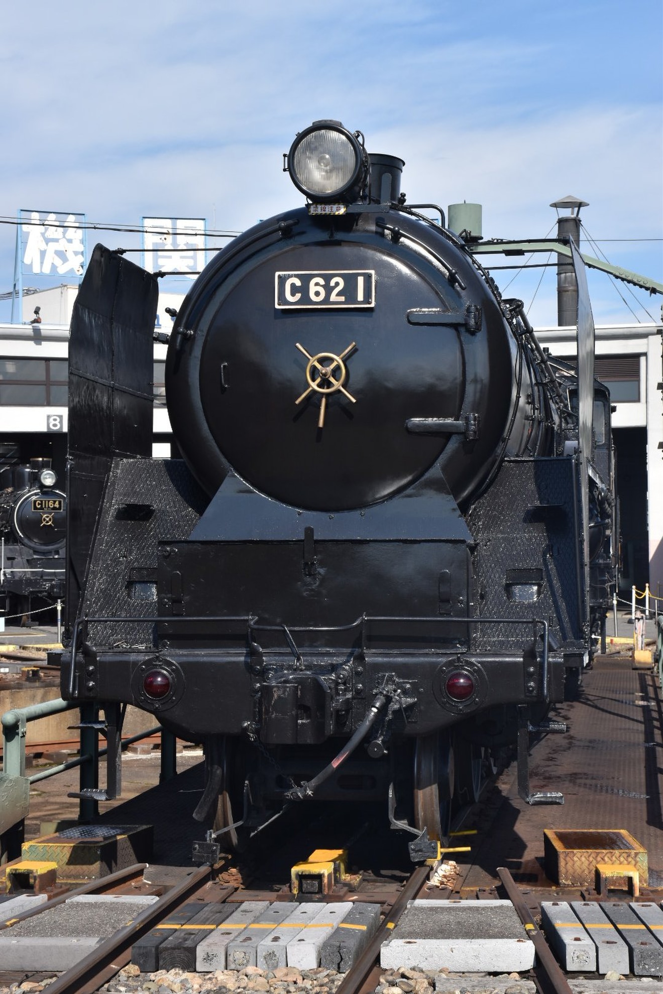 【JR西】C62-1が京都鉄道博物館の転車台へ展示の拡大写真