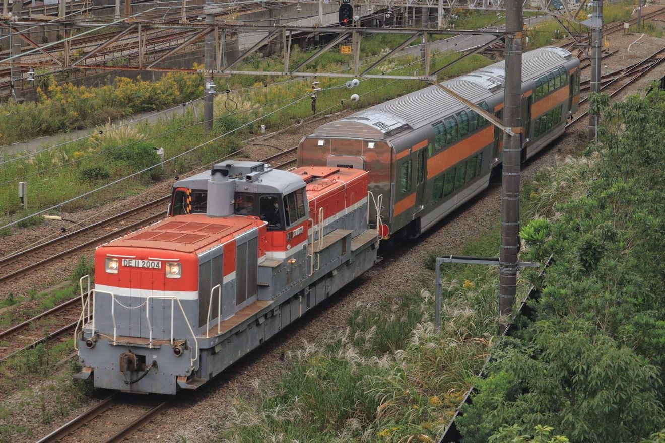 【JR東】E233系中央快速線用グリーン車2両 J-TREC甲種輸送の拡大写真