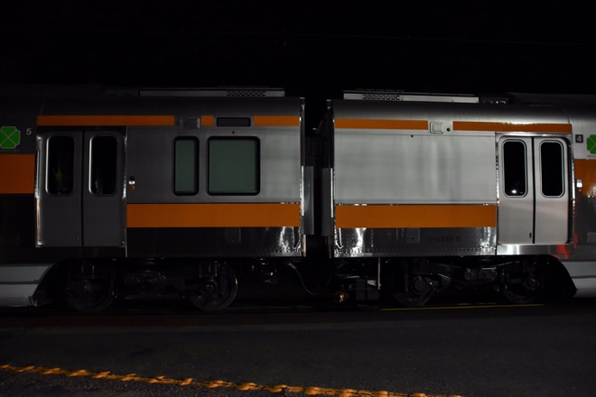 【JR東】E233系0番台グリーン車サロE232-2、サロE233-2 J-TREC横浜事業所出場