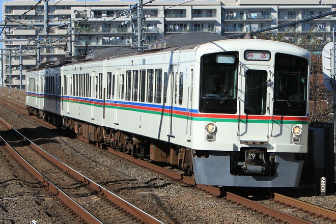 【西武】4000系4001Fが豊島園へを中村橋駅で撮影した写真