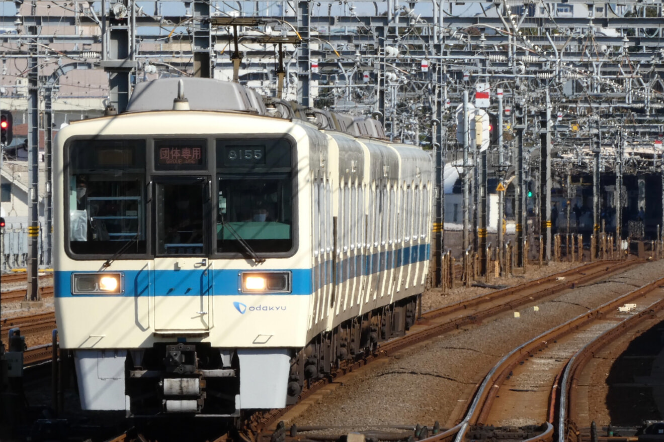 【小田急】8000形8055×4(8055F)団体専用列車の拡大写真