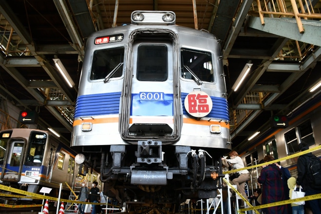 【南海】ヘッドマーク掲出臨時直通電車運行「南海電車まつり2022」開催を千代田工場で撮影した写真