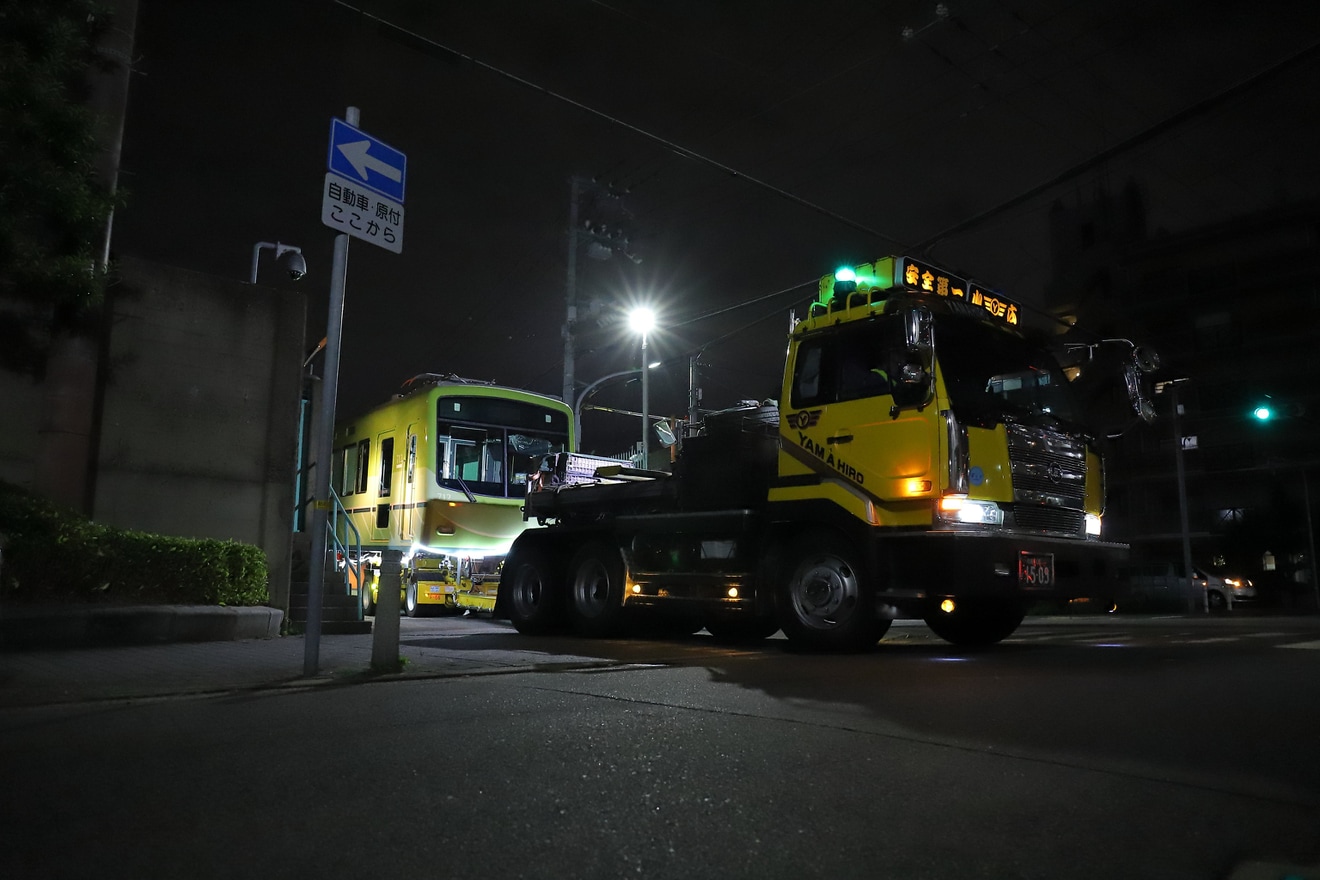 【叡電】デオ710形712号車搬出陸送の拡大写真