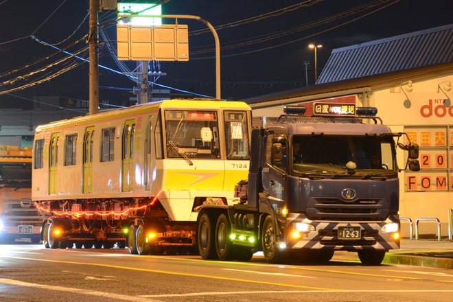 【大阪メトロ】70系7124F大阪車輌から陸送を不明で撮影した写真