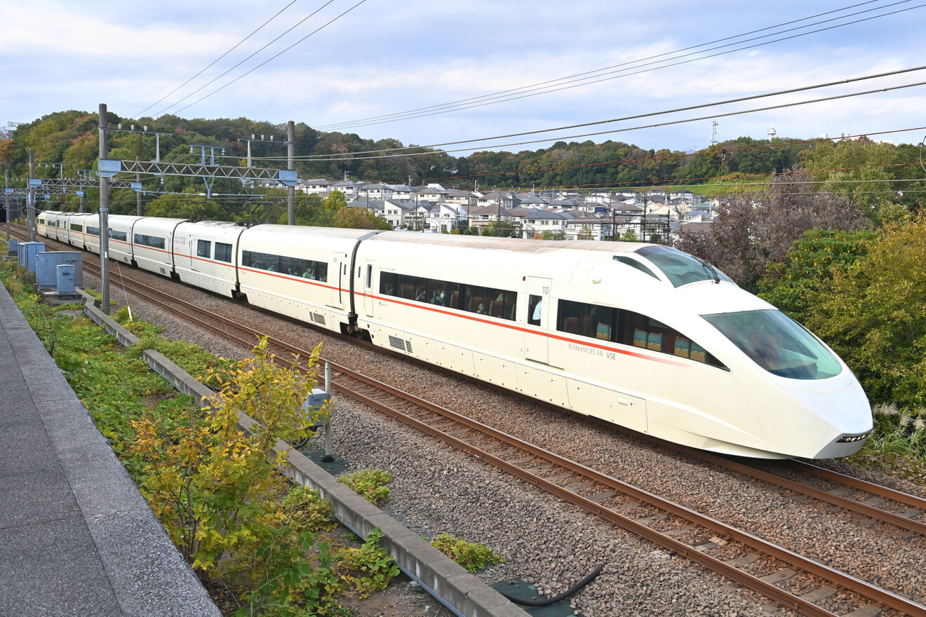 【小田急】50000形50002×10(50002F)[VSE]を使用した特別団体専用列車(20221105)の拡大写真