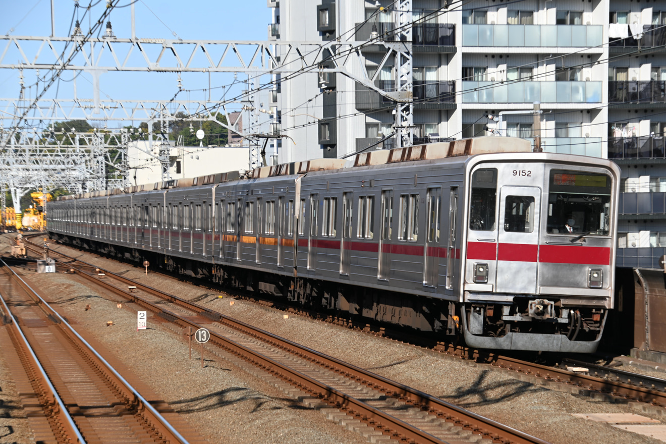 【東武】9050型9152F東急新横浜線乗務員習熟訓練の拡大写真