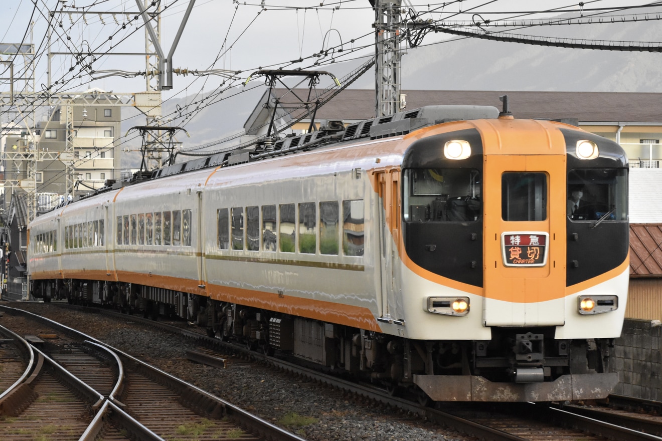 【近鉄】12410系NN13使用 団体臨時列車の拡大写真