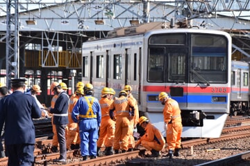 【京成】3700形3788編成京成高砂駅構内で脱線