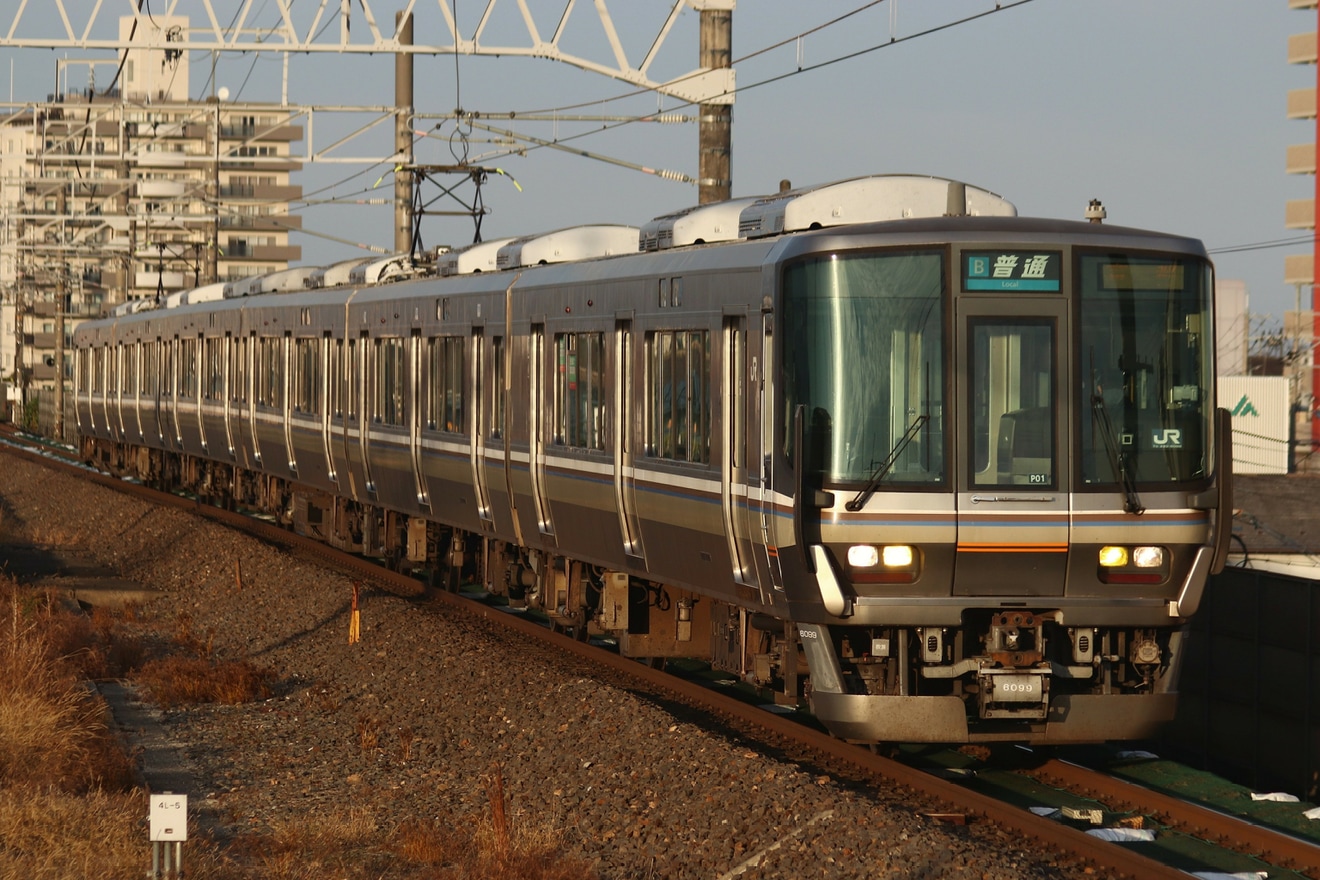 【JR西】223系P01編成が京都地区での営業運転を開始の拡大写真