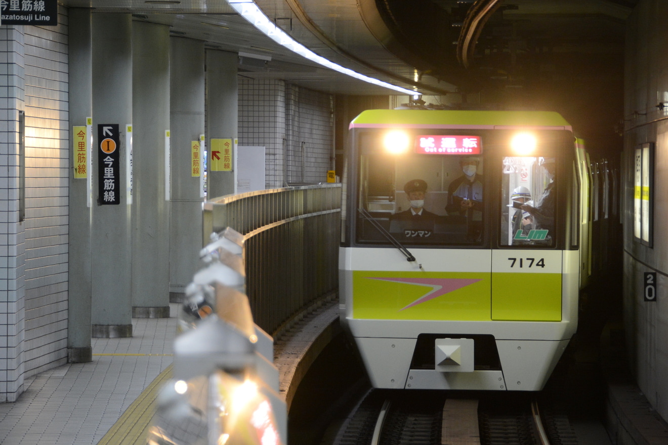 【大阪メトロ】70系 7124Fリニューアル工事を終えて試運転の拡大写真