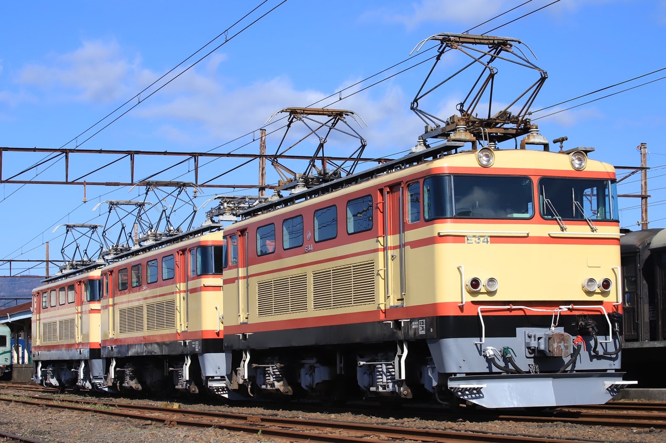 【大鐵】「元西武ELが3両横並び 3重連も 電気機関車撮影会」開催の拡大写真