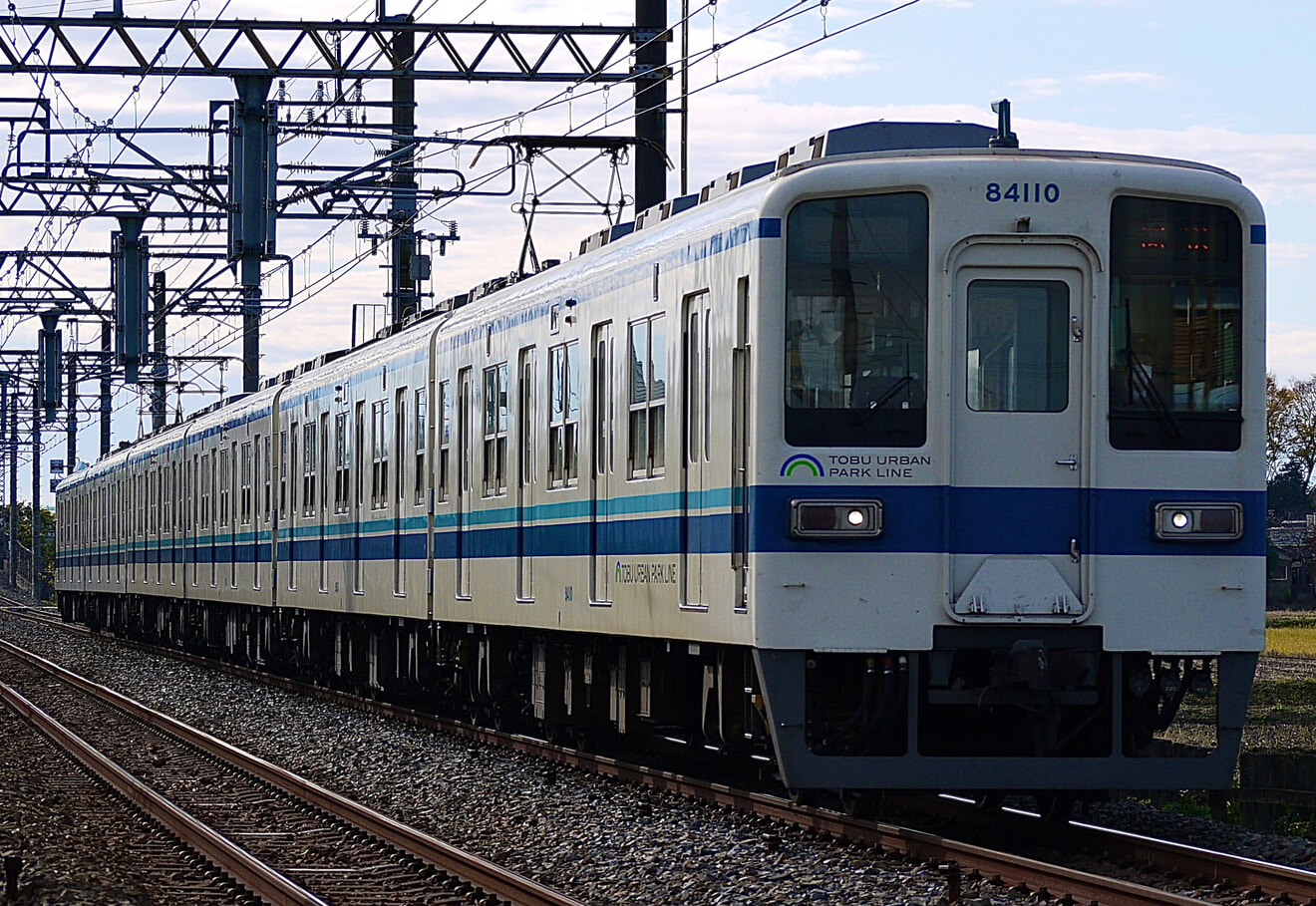 【東武】8000系81110F車輪転削回送の拡大写真
