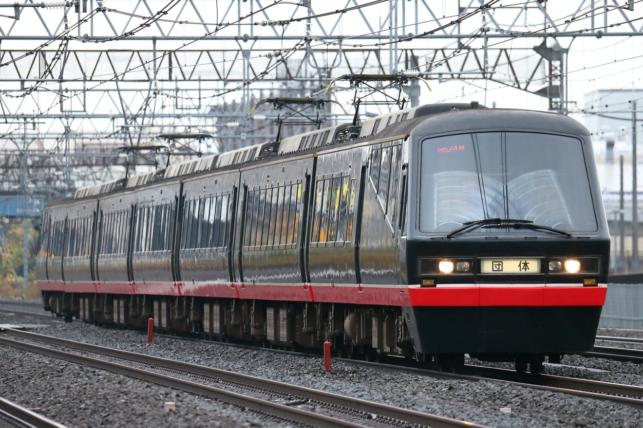 【伊豆急】2100系 R-4編成「黒船電車」を使用した団体臨時列車の拡大写真
