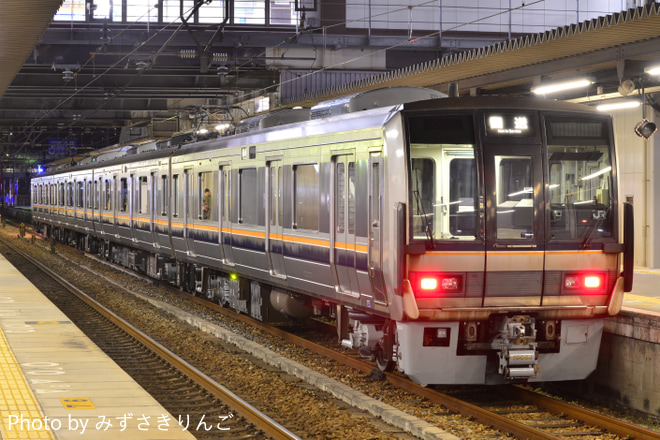 【JR西】207系T21編成 網干総合車両所出場を土山駅で撮影した写真