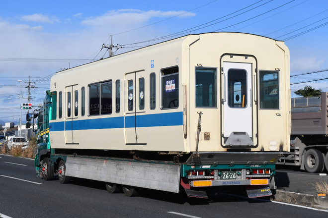 【小田急】8000形8055×4(8055F)廃車に伴う陸送を羽生市内で撮影した写真