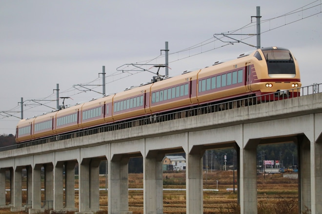 【JR東】特急「冬をまるごと 仙台松島号」を臨時運行を不明で撮影した写真