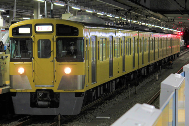 【西武】2000系2515F狭山線代走返却回送を所沢駅で撮影した写真
