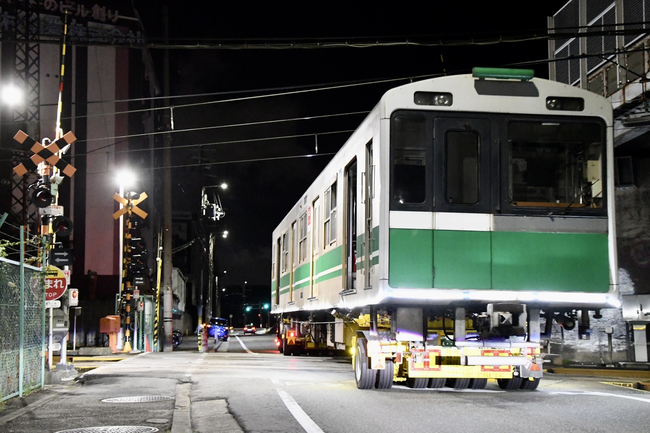 【大阪メトロ】20系2635F廃車陸送の拡大写真