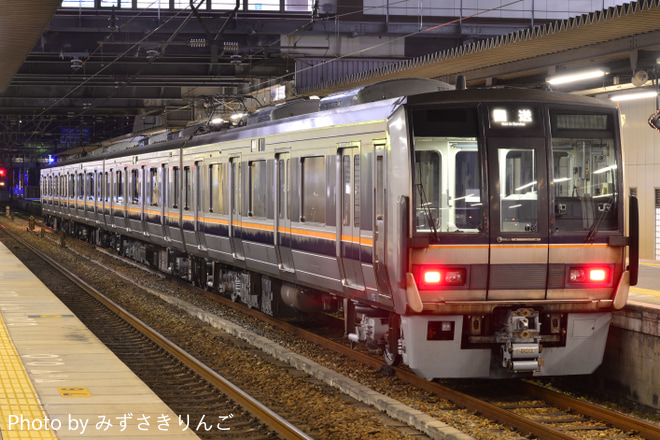【JR西】207系T20編成網干総合車両所出場を土山駅で撮影した写真