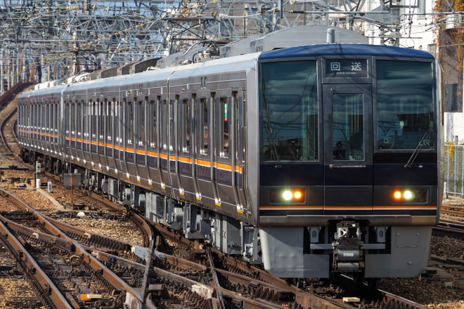 【JR西】北方貨物線の保安列車に検査明け207系Z20編成が使用されるを尼崎駅で撮影した写真