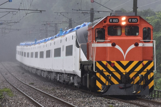 【台鐵】EMU3000型第25編成が輸送