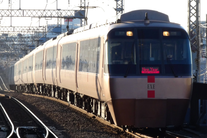 【小田急】「ニューイヤーエクスプレス号」を運行を大和駅で撮影した写真