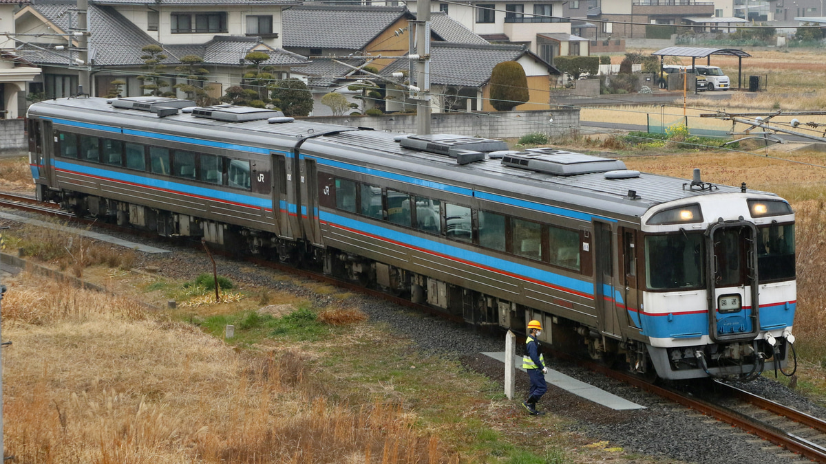 JR四】キハ185系3100番台2両が伴車を終えて多度津工場出場 |2nd-train鉄道ニュース