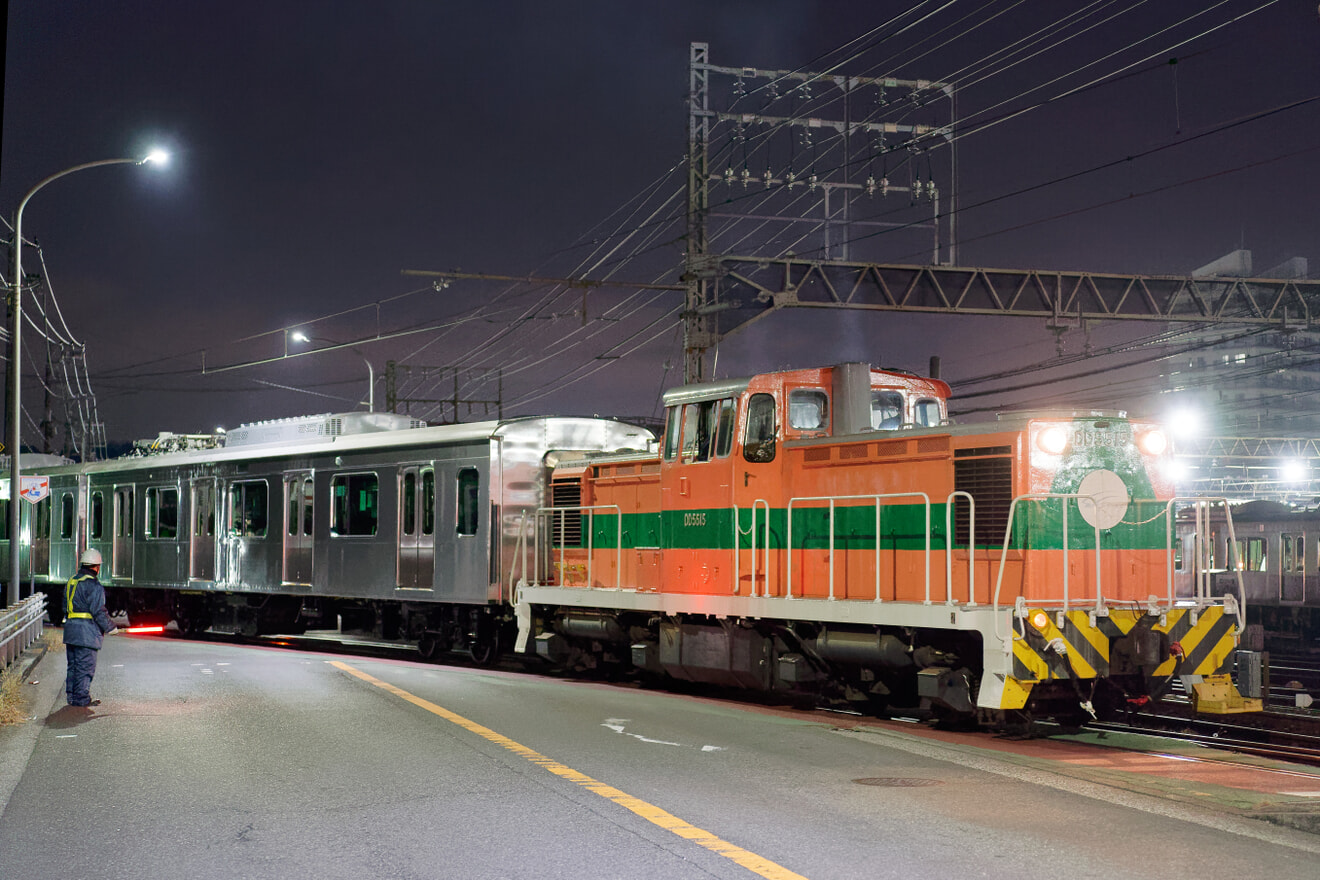 【東急】5050系4000番台 Qシート J-TREC横浜事業所出場の拡大写真