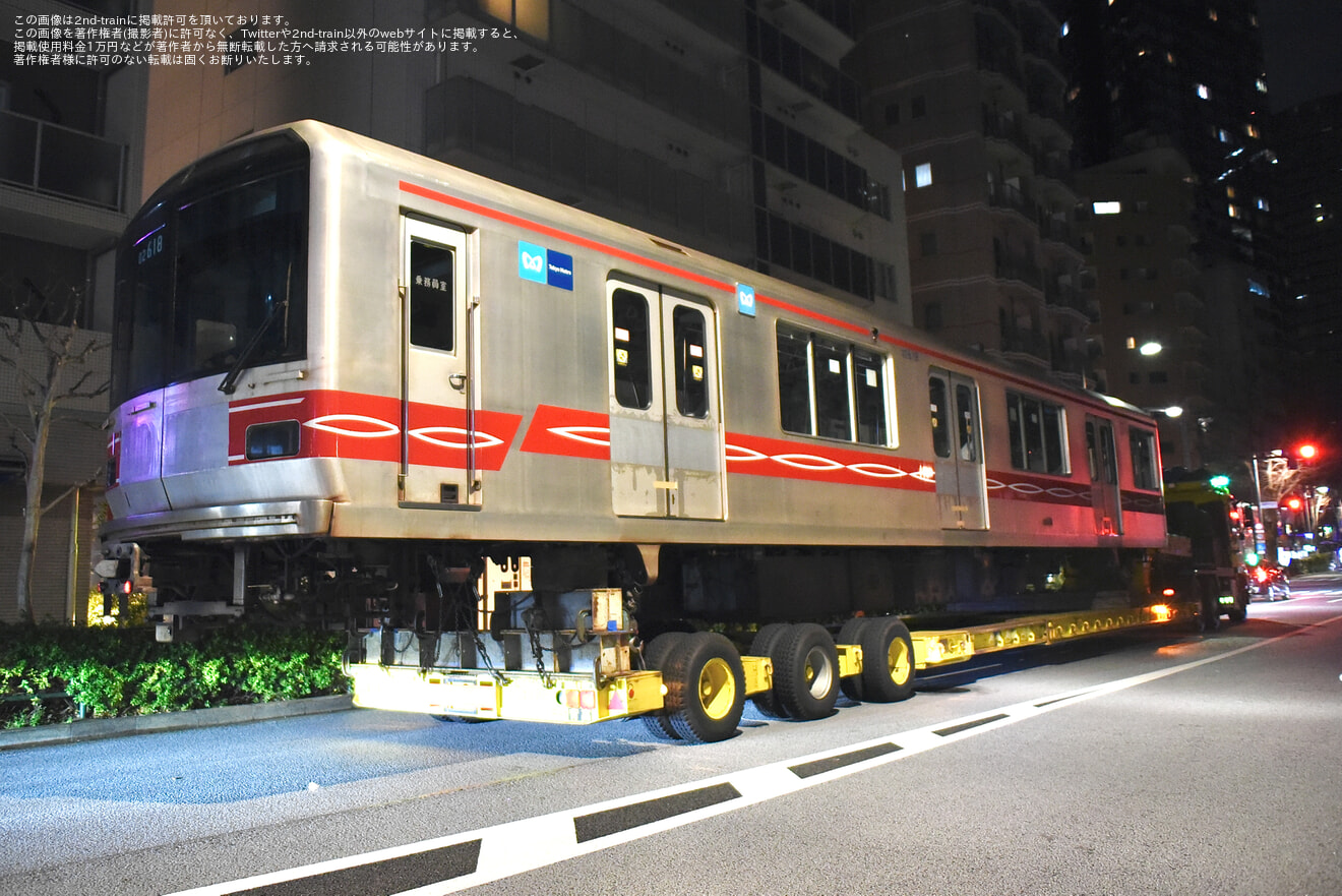 【メトロ】02系02-118Fが廃車陸送の拡大写真