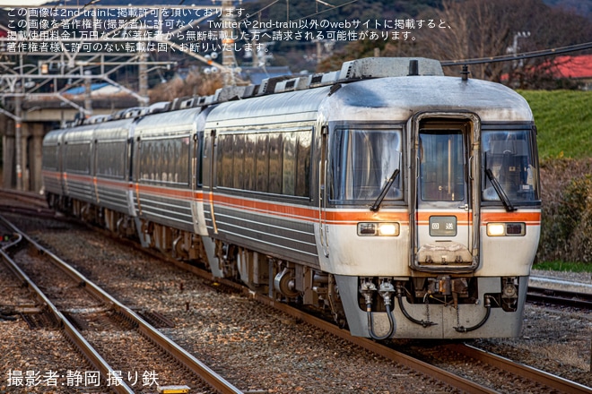 【JR海】キハ85系5両が西浜松へ回送を不明で撮影した写真