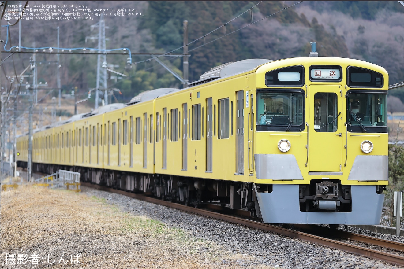 【西武】2000系2057F横瀬車両基地へ廃車回送の拡大写真