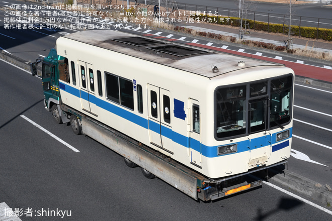 【小田急】8000形 8062×4(8062F) 新宿方2両 廃車・搬出を大山交差点で撮影した写真
