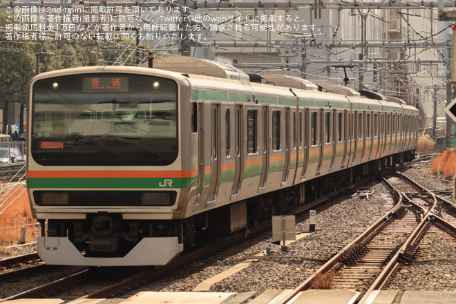 【JR東】E231系S-19編成大宮総合車両センター入場回送を新宿駅で撮影した写真