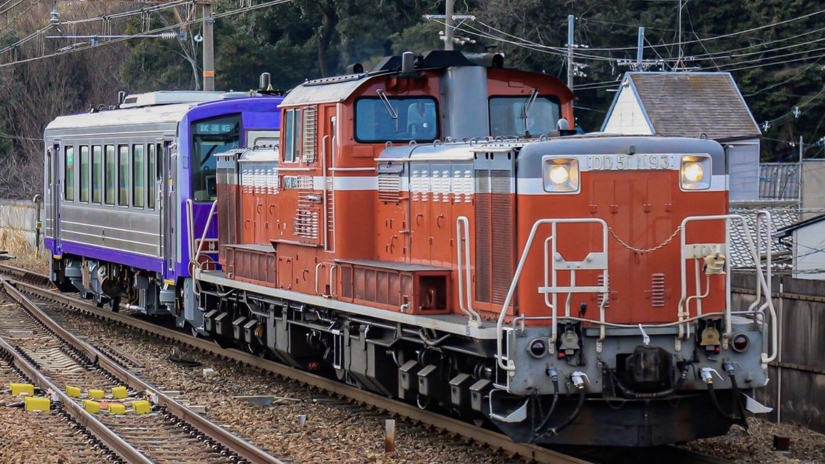 JR西】キハ120-305後藤総合車両所本所でのリニューアル工事を終えて