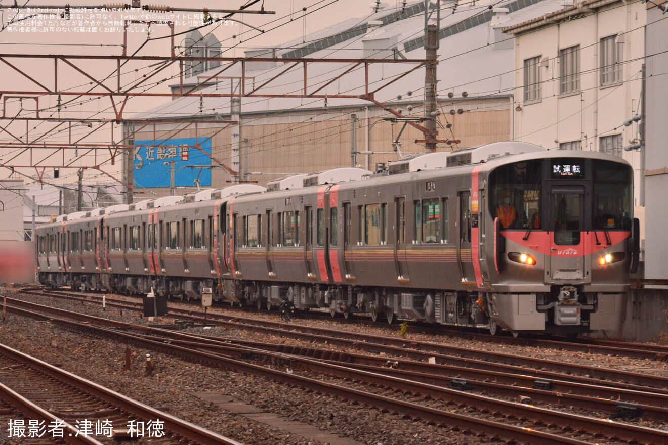 【JR西】227系「Urara」R1/R2/R3編成近畿車輛出場の拡大写真