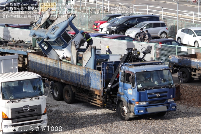【JR貨】EF64-1004が稲沢にて解体中を稲沢付近で撮影した写真