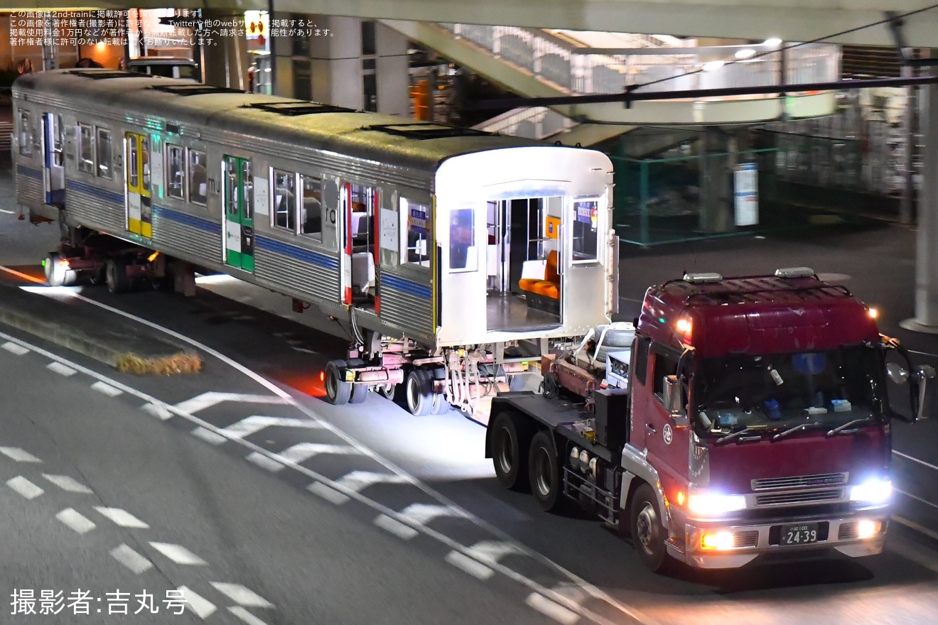 【東急】デハ8798 デハ0808長津田車両工場から陸送の拡大写真