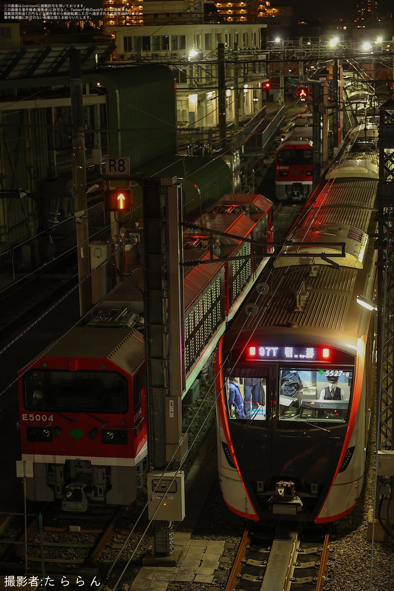 【都営】5500形5527編成浅草橋駅ホームドア輸送の拡大写真