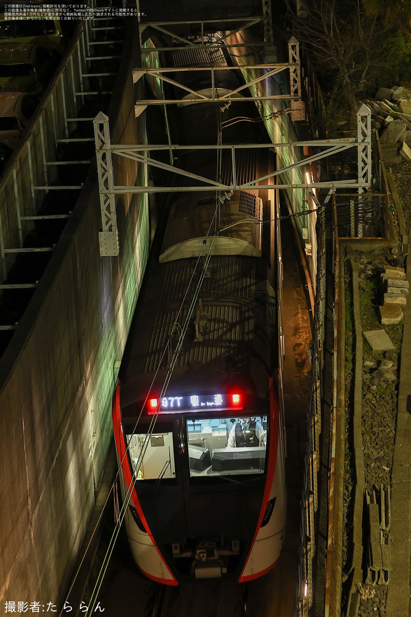 【都営】5500形5527編成浅草橋駅ホームドア輸送の拡大写真