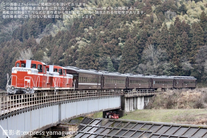 【JR西】DE10重連35系の編成で益田まで山口線試運転を不明で撮影した写真