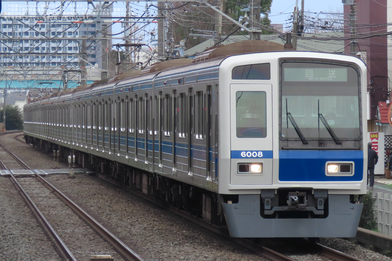 【西武】6000系6108Fが西武新宿線の運用への拡大写真