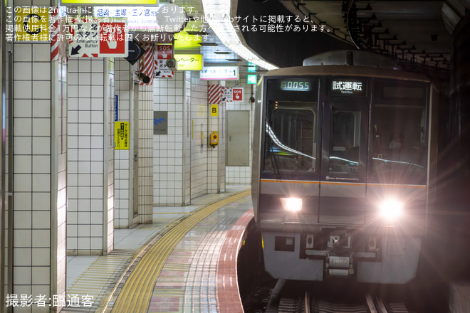 【JR西】207系T21編成+S59編成が東西線内で試運転を加島駅で撮影した写真