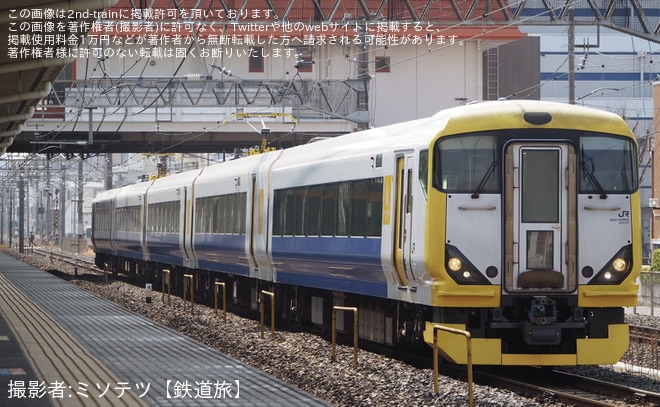 【JR東】E257系NB-18編成大宮総合車両センター出場回送を土呂駅で撮影した写真
