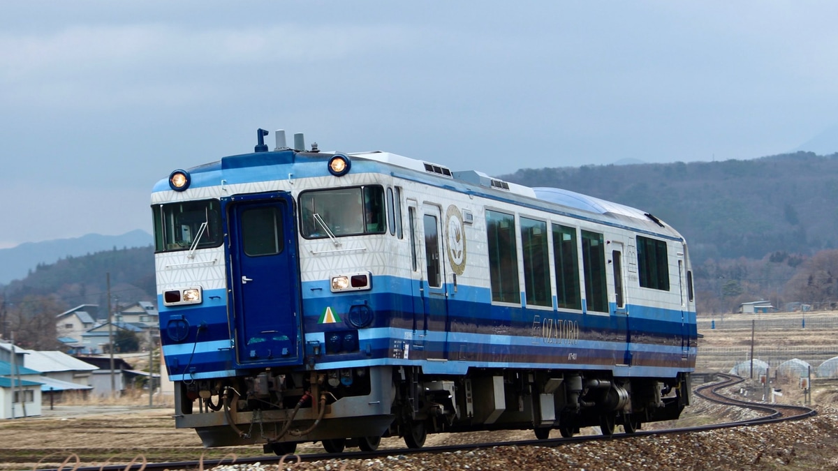 会津鉄道AT-400形座席(683系類似)② 会津鉄道AT-400形座席(683系類似