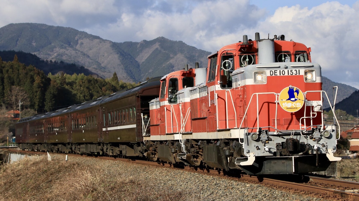 JR西】DLやまぐち号がDE10の重連で運転(202303) |2nd-train鉄道ニュース