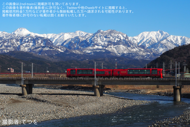 【トキ鉄】「雪月花」があいの風とやま鉄道への乗り入れ「越後・越中紀行」ツアーを催行を青海～糸魚川間で撮影した写真