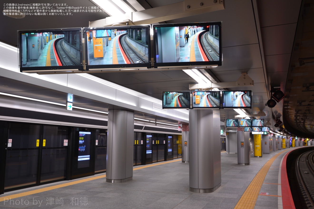 【JR西】大阪駅西口・地下ホーム供用開始の拡大写真