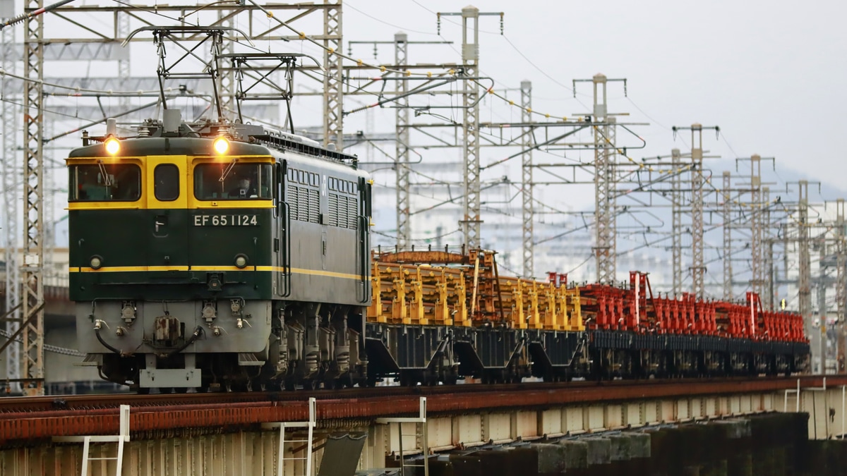 鉄道部品　EF65 1054 2エンドL肘置き JR西】EF65-1124牽引向日町FB溶接工臨 |2nd-train鉄道ニュース