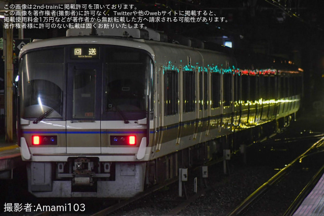 【JR西】221系K11編成・K22編成奈良支所へ転属回送を久宝寺駅で撮影した写真