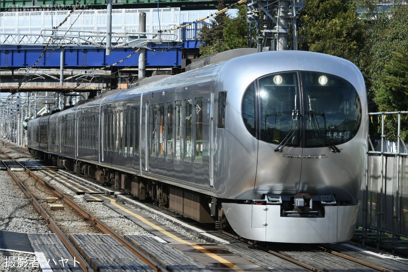 【西武】001系001-G1F「ラビュー」を使用した試運転列車の拡大写真